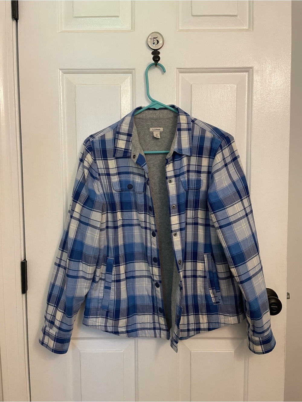 L.L. Bean Women’s Fleece-Lined Blue and White Snap-Front Plaid, Size XS